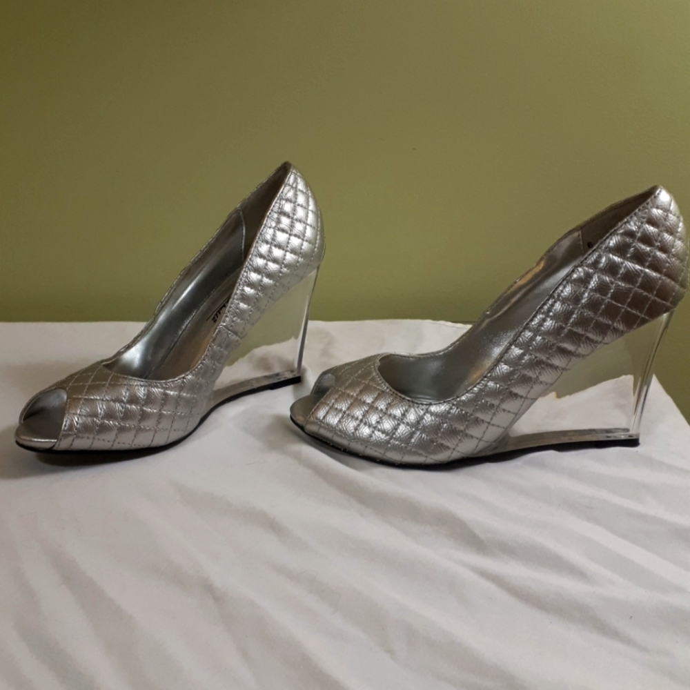 Silver,Clear Wedge,Anne Michelle,Size 6.5
